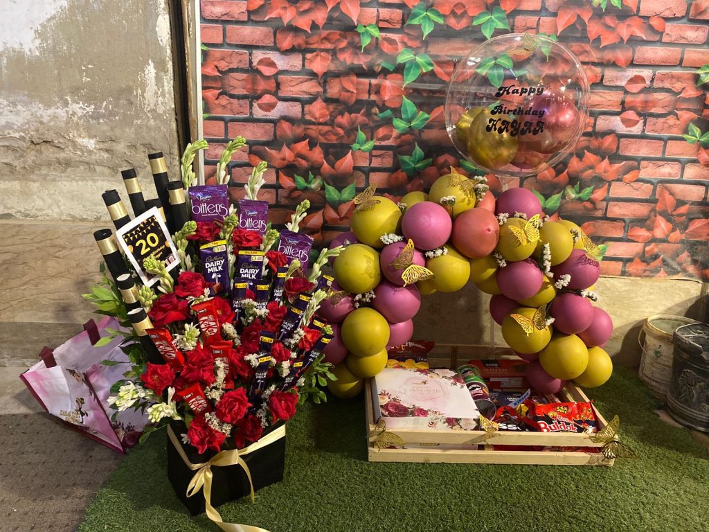 customize gift package