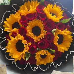 7 Sunflowers & Red Roses Bouquet