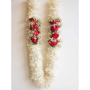Red Roses Bridal Haar With Baby's-breath