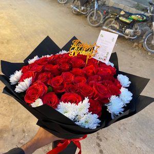 Red Roses & White Daisy Bouquet – Perfect Birthday & Anniversary Gift