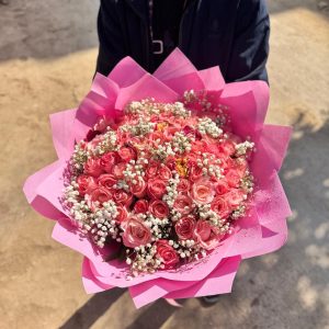 Pink Paradise – Lush Rose & Gypsophila Bouquet