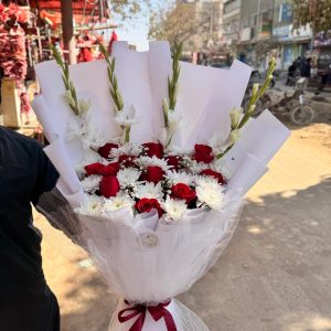 White Majesty Gladiolus & Rose Tower