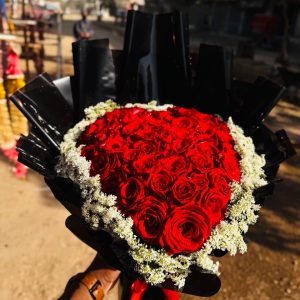 Infinite Love Heart-Shaped Red Rose Bouquet