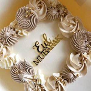 Eid Mubarak Luxury Wreath Cake Karachi | Beige Buttercream Eid Cake