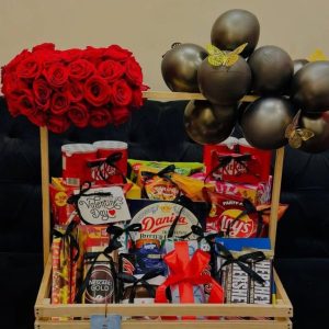 Midnight Luxury Rose & Snack Surprise Hamper