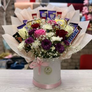 Flowers & Chocolates Gift Box